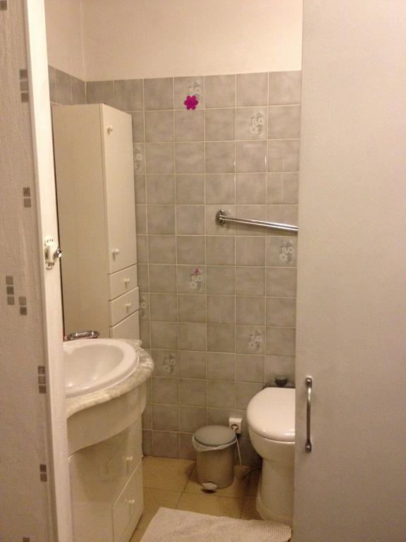 Appartement La Plage En Provence Le Pradet Szoba fotó
