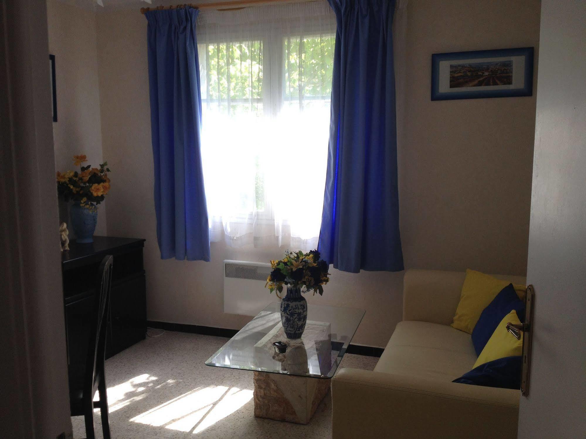 Appartement La Plage En Provence Le Pradet Kültér fotó